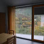Medronhouse - Vasco Esteves de Baixo